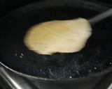 A picture of step 5 of Methi khakhra.
