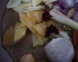 Gambar langkah 1 resipi Sup ikan dan tofu telur.