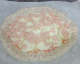 Foto del paso 3 de la receta: Pizza de calabacín y atún con los bordes rellenos