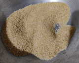 கோதுமை ரவா கிச்சடி (Kothumai ravai kichadi recipe in tamil) ரெசிபி ஸ்டேப் 1 புகைப்படம்