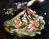 Foto langkah ke 3 dari resep Cumi cabai hijau.