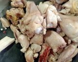 झणझणीत गावरान चिकन (Gavran Chicken Recipe In Marathi) रेसिपी स्टेप 2 फोटो