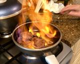 Foto del paso 6 de la receta: Cocina para enamorar: Tournedos flambé au cognac (receta de mi marido)