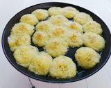 Foto del paso 3 de la receta: Tortitas de patata y queso