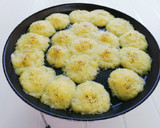 Foto del paso 3 de la receta: Tortitas de patata y queso