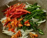 Foto langkah ke 3 dari resep Ayam Tumis Cabe.