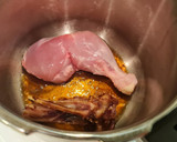 Foto del paso 2 de la receta: Caldo de pollo y chorizo