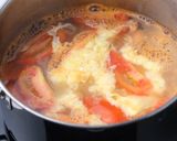 Foto langkah ke 6 dari resep Sup Tofu Telur | Sup Tahu Telur Udang.