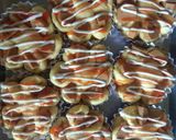 Foto langkah ke 6 dari resep Roti Pizza.