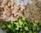عکس مرحله 1 از دستور سالاد کینوا ولوبیا سفید