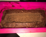 Foto del paso 6 de la receta: Budín de chocolate al microondas relleno con dulce de leche, banana, y queso crema
