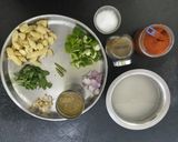 बेबी कॉर्न कॅप्सिकॅम बिर्याणी (babycorn capsicum biryani recipe in marathi) रेसिपी स्टेप 1 फोटो 