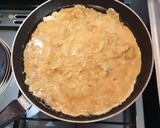 Une image de l'étape 6 de Tortilla de patatas authentique.