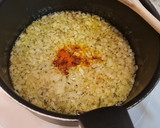 Foto del paso 2 de la receta: Guiso de calamares con chorizo
