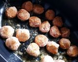 Une image de l'étape 2 de Boulettes de viande en cocotte Magimix et ses pommes de terre.