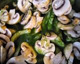 Foto del paso 4 de la receta: Filete de pescado con champiñones