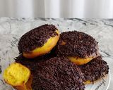 Foto langkah ke 9 dari resep Donat Labubu (Donat Labu Kuning).
