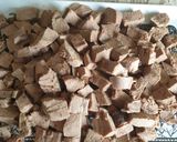 Foto del paso 4 de la receta: Dados de lengua estofada con guisantes (en olla rápida o exprés)