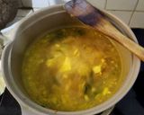 Foto langkah ke 4 dari resep 🍲 Chicken Mushroom Ginger Soup.