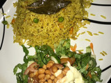 Fried rice with salad