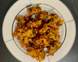A picture of step 4 of Jhat phat Spring Onion Pakoray.