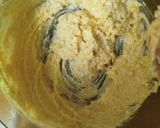 Foto langkah ke 2 dari resep Banana Muffin Tanpa Mixer.