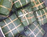A picture of step 11 of Bánh chưng.