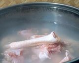 Foto langkah ke 2 dari resep Asem-asem Ayam Kampung.