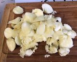 Une image de l'étape 8 de Courgettes farcies carotte jambon emmental.
