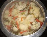 A picture of step 1 of Pav bhaji.