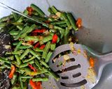 Foto langkah ke 3 dari resep Tumis Kacang Panjang.