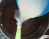 A picture of step 3 of Chocolate pudding 😋😋😋.