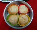 A picture of step 8 of White Cupcakes.