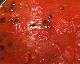 Foto del passaggio 2 della ricetta Spaghetti al pomodoro con #alici #capperi ed #olive