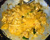 รูปขั้นตอนการทำที่ 3 ของ ห่อนึ่งไก่ใส่วุ้นเส้นกับหน่อไม้ดอง