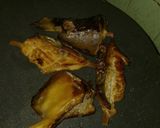 Foto langkah ke 2 dari resep Jamur Kuah Bening plus Sambal Ikan Panggang.