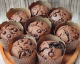 Foto langkah ke 6 dari resep Triple Choco Muffin.