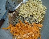 Foto langkah ke 4 dari resep Mi goreng lorjuk.