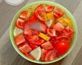 Foto langkah ke 4 dari resep Es Tomat Lemon Selasih.