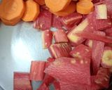 A picture of step 1 of Tomato carrot soup.
