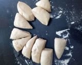 A picture of step 10 of Spanish filled bread.