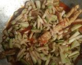 Foto langkah ke 3 dari resep Labu tumis ayam.