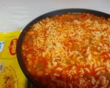 A picture of step 5 of Maggi Saksukha.