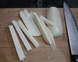 A picture of step 2 of Mozzarella Sticks.