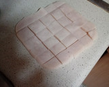 Foto del paso 2 de la receta: Patatas fritas con queso y pavo al horno