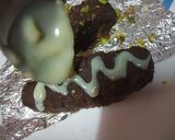 A picture of step 6 of Gajar halwa chaco bars.