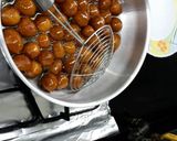 صورة لخطوة 8 من وصفة لقمة القاضي (زلابية) (العوامه)