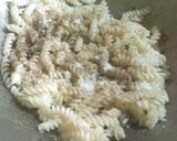 A picture of step 5 of Chicken Pasta.