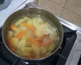 Foto langkah ke 2 dari resep Semur bola daging kentang #PR_AnekaSemur.