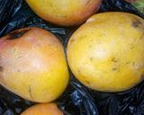 A picture of step 1 of Mango smoothy.